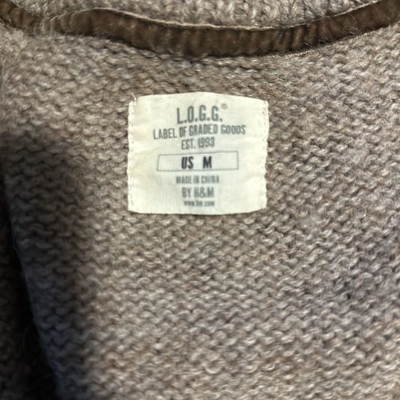 Cardigan - Picture 2 of 2